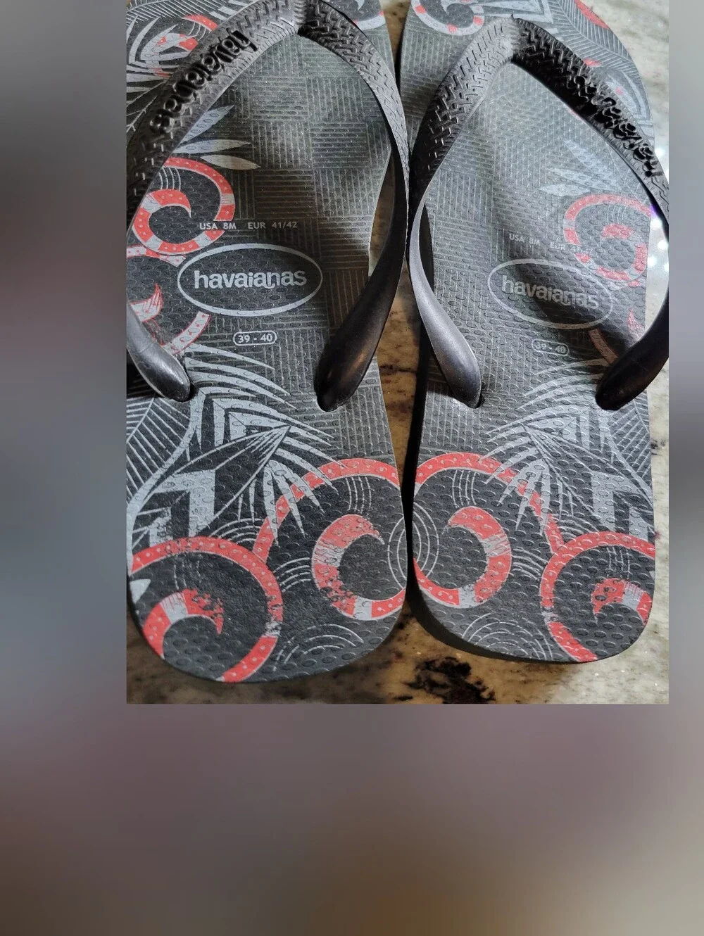 HAVAIANAS Flip-Flop US 8 Black & Red Scroll And Palm Leaves